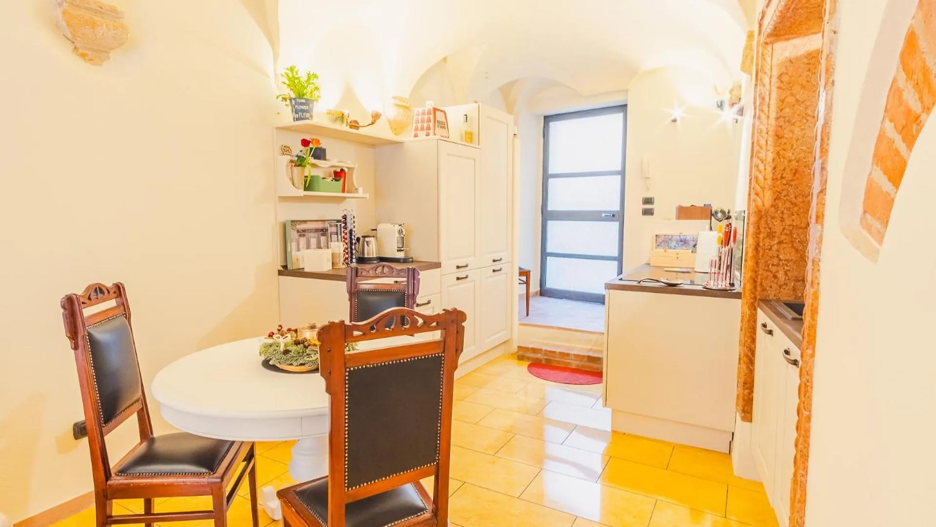 Domus Le Mura - Italian Homing Verona 0*,  Italy