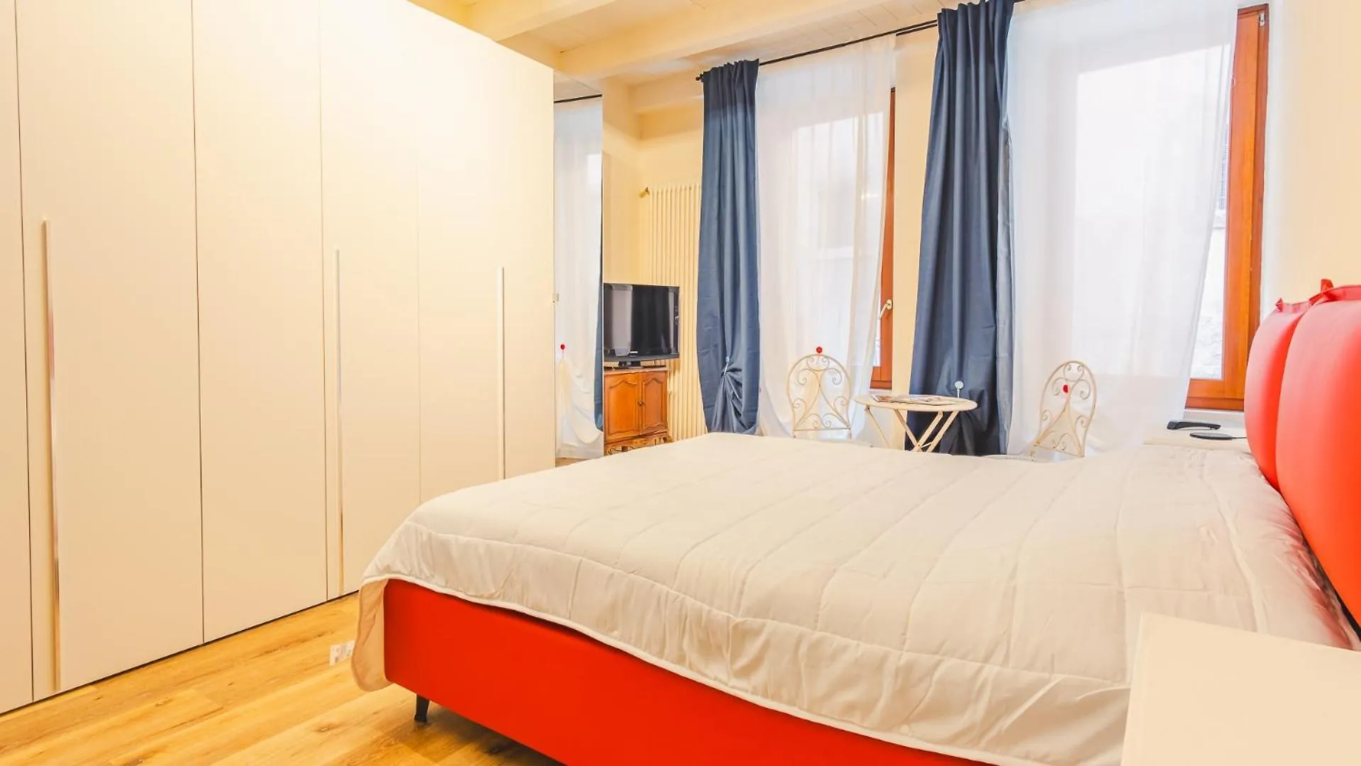 Domus Le Mura - Italian Homing Verona Apartment